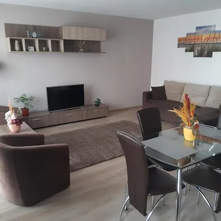 Marcel - Coresi Mall Apartment