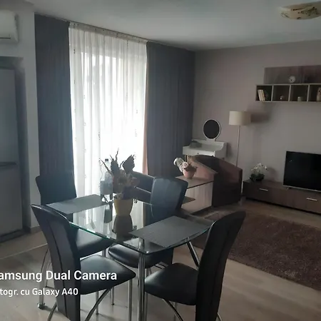 Marcel - Coresi Mall