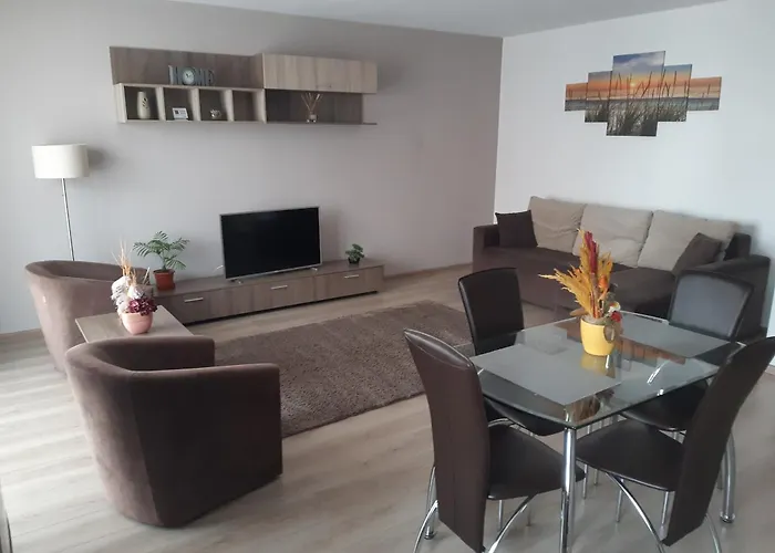 Marcel - Coresi Mall 公寓